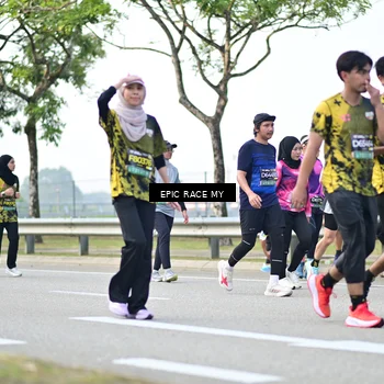 Runner Photo 6272896