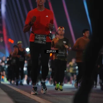 Runner Photo 6272943