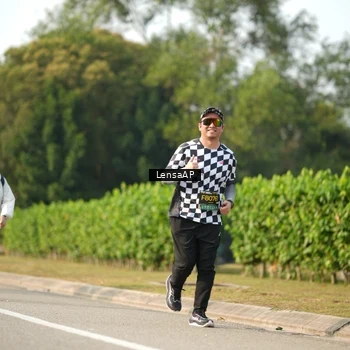 Runner Photo 6272950