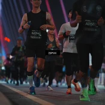 Runner Photo 6273125