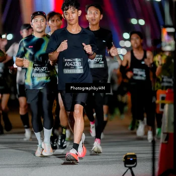 Runner Photo 6273153