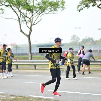 Runner Photo 6273154