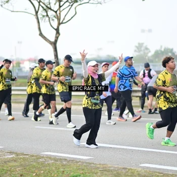 Runner Photo 6273214