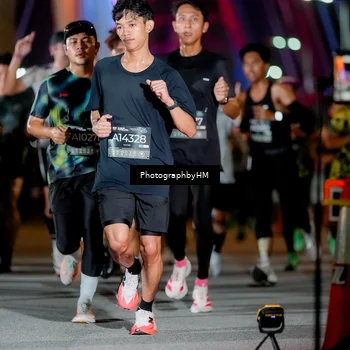 Runner Photo 6273436