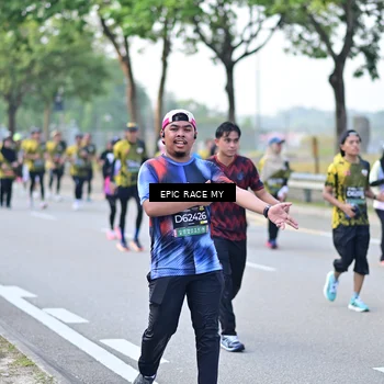 Runner Photo 6273438