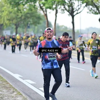 Runner Photo 6273440