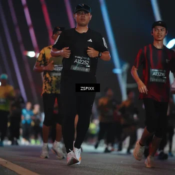 Runner Photo 6273610