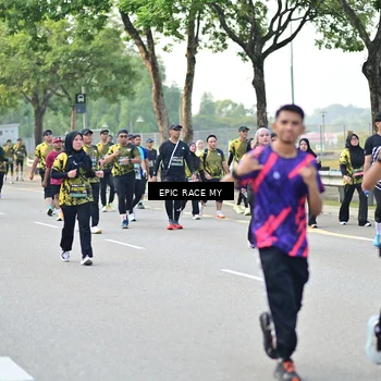 Runner Photo 6273755