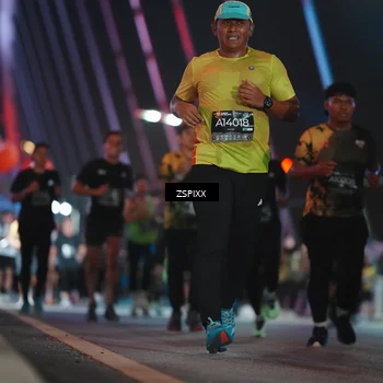 Runner Photo 6273763