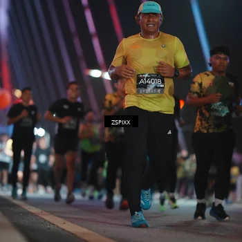Runner Photo 6273810