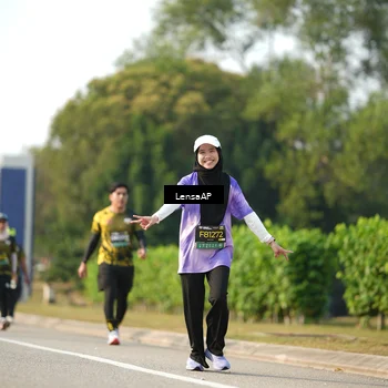 Runner Photo 6274043