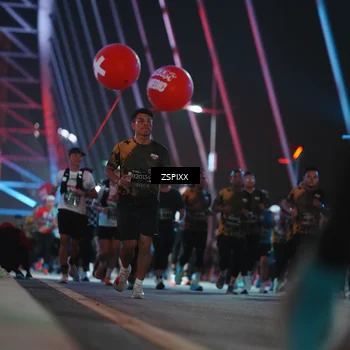 Runner Photo 6274054