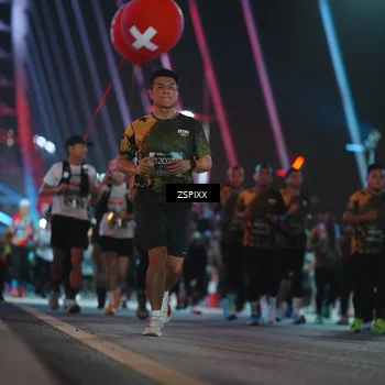 Runner Photo 6274080