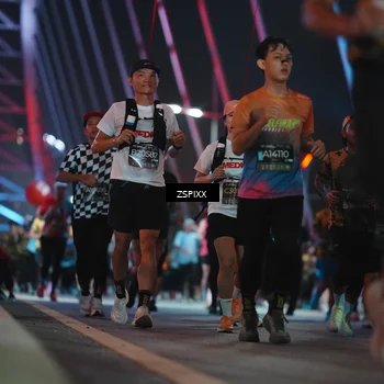 Runner Photo 6274120