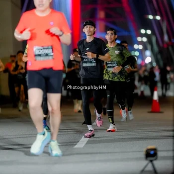 Runner Photo 6274213