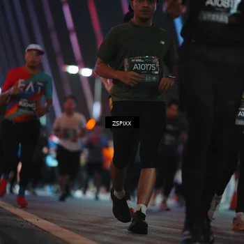 Runner Photo 6274396