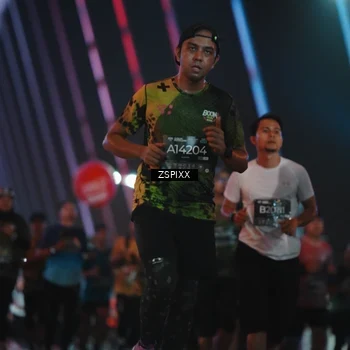 Runner Photo 6274442
