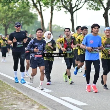 Runner Photo 6274459