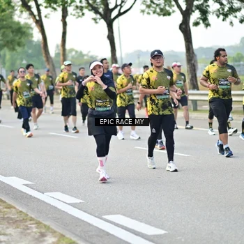 Runner Photo 6274592
