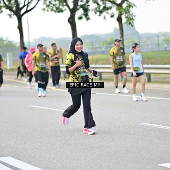 Runner Photo 6274683