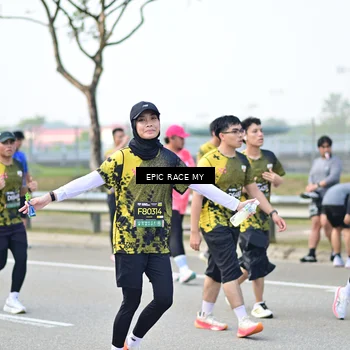 Runner Photo 6274916