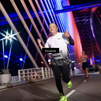 Runner Photo 6274919