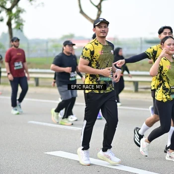 Runner Photo 6274995