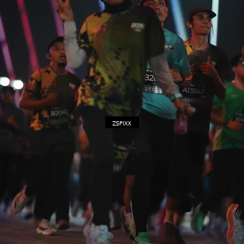 Runner Photo 6275005