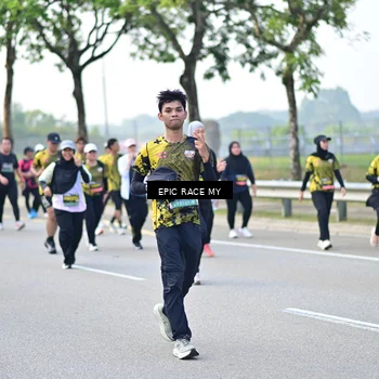 Runner Photo 6275076