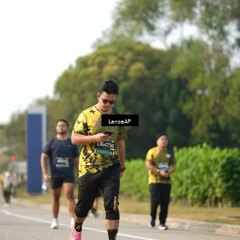 Runner Photo 6275569
