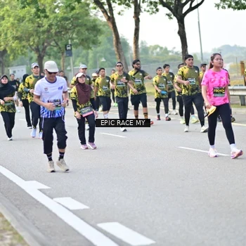Runner Photo 6275670
