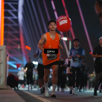 Runner Photo 6275705