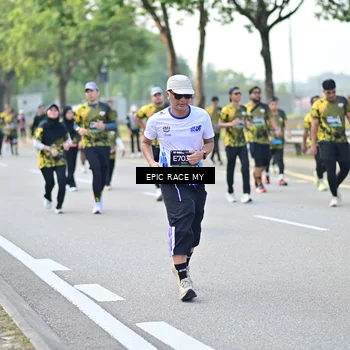 Runner Photo 6275716
