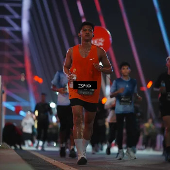 Runner Photo 6275847