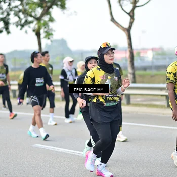 Runner Photo 6275897