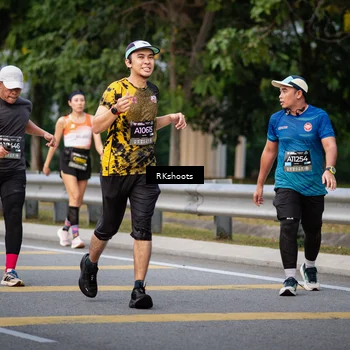 Runner Photo 6276046