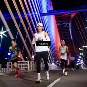 Runner Photo 6276171