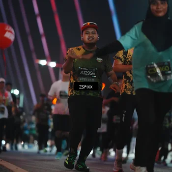 Runner Photo 6276420