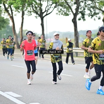 Runner Photo 6276524
