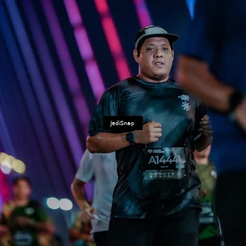 Runner Photo 6276712