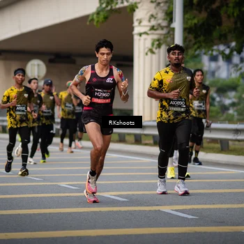 Runner Photo 6277879