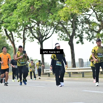 Runner Photo 6281876