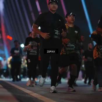 Runner Photo 6282200