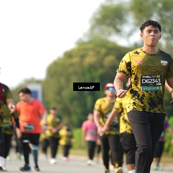 Runner Photo 6282354