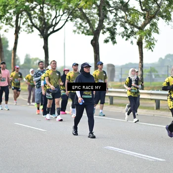 Runner Photo 6282384