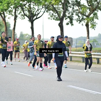 Runner Photo 6282399