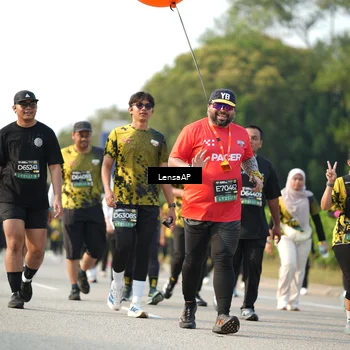 Runner Photo 6282411