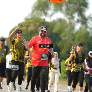 Runner Photo 6282435