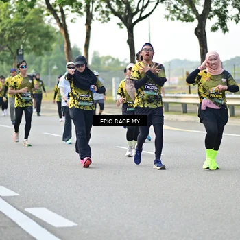 Runner Photo 6282913