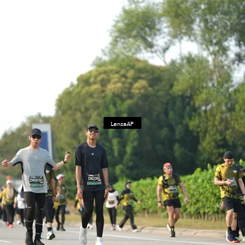 Runner Photo 6283053